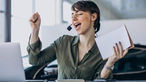 12 con giap tim thay niem vui trong cong viec