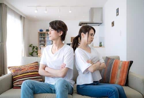 Hanh vi phan cam cua nua kia