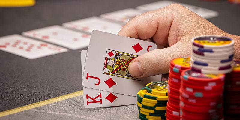 cach choi poker chon ban cuoc phu hop